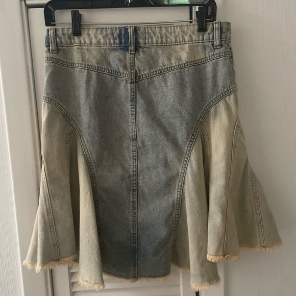 BDG Urban Outfitters Reagan  Denim Mini Skirt Frayed Hem Sz Small​ - Picture 2 of 14